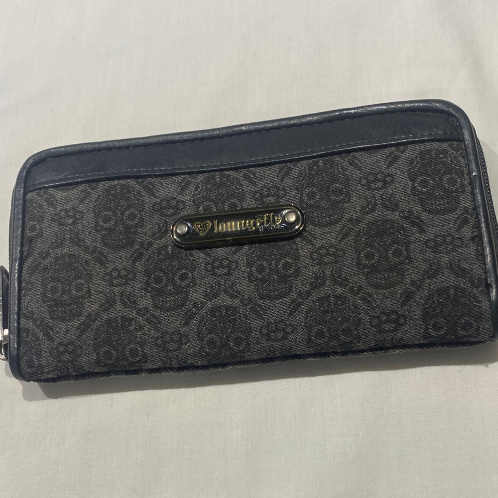 Loungefly Charcoal Skull Pattern Wallet